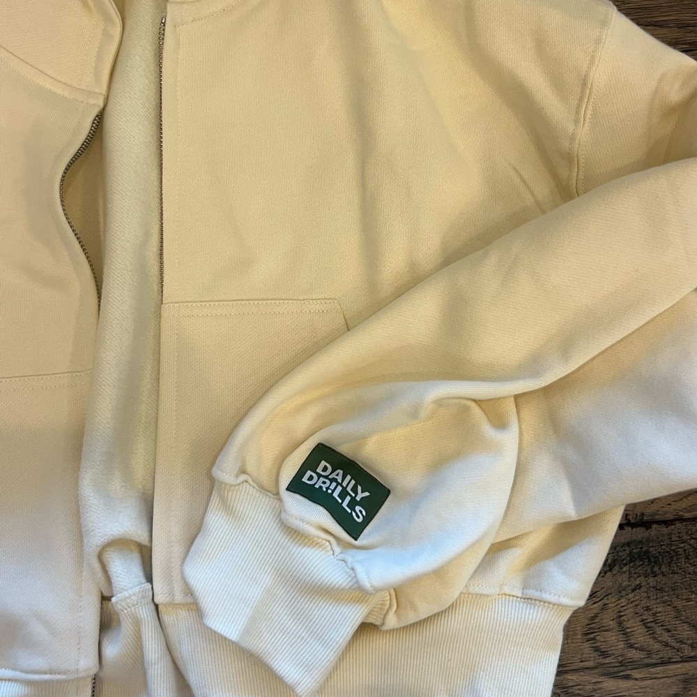 Daily Drills Cropped Fleece Zip Hoodie - Picture 4 of 7